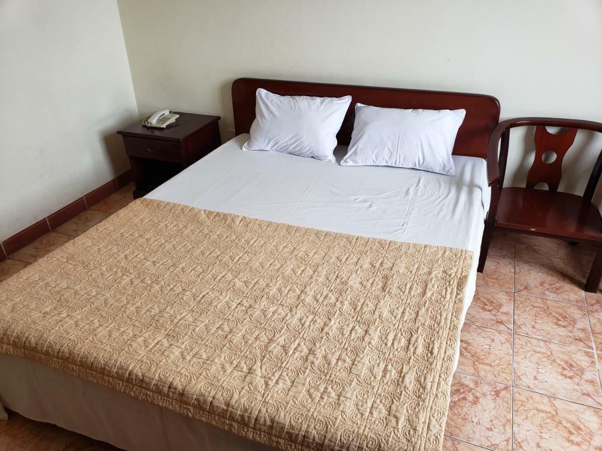 Alibaba'S Hotel Cat Ba Island Екстер'єр фото